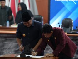 DPRD dan Pemprov Sulbar Sahkan RPJPD 2025-2045