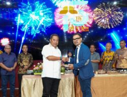 Bahtiar Baharuddin Terima Penghargaan Kabar Award 2024