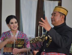 Angkat Budaya Tenun Mandar, Pj Gubernur Sulbar Bahtiar Apresiasi Upaya Bhayangkari Polda  Sulbar