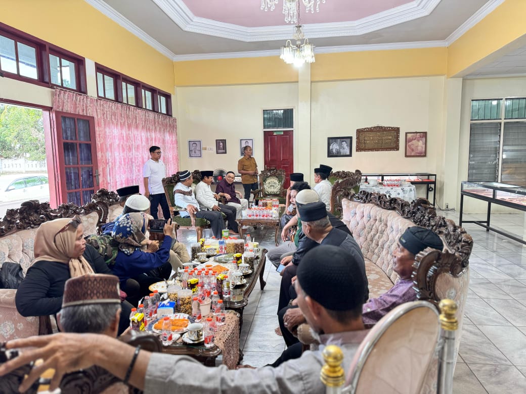 Warga Antusias Hadiri Open House Salim S Mengga di Rumah Jonga Polman