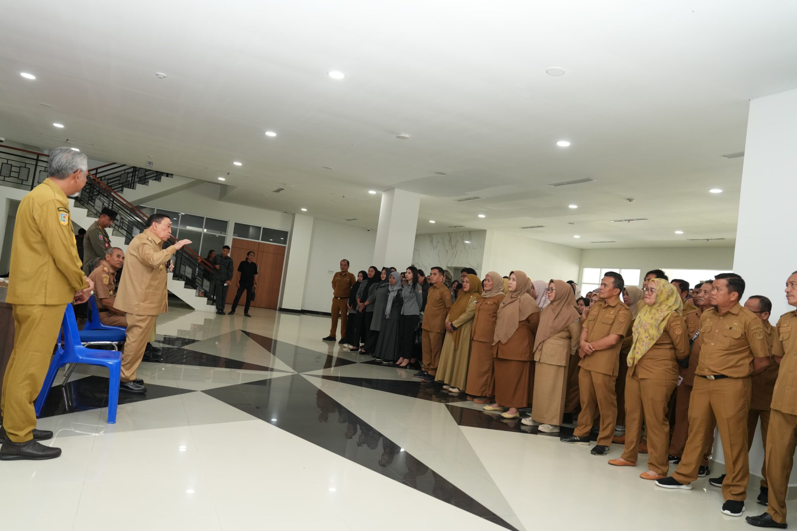 Wagub Sulbar Sidak OPD: Bekerjalah Sungguh-Sungguh