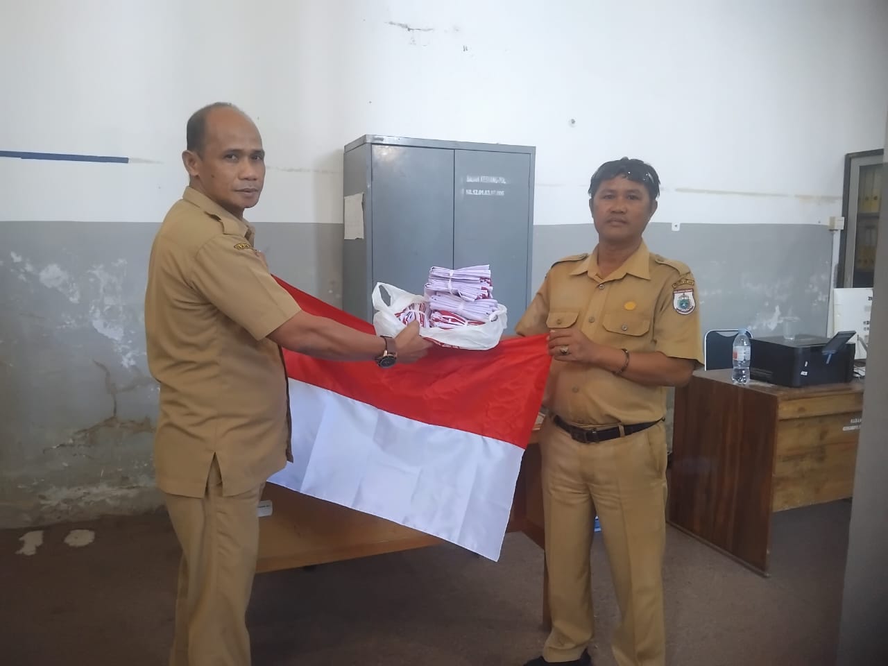 ESDM Sulbar Setor Bendera Merah Putih ke Kesbangpol