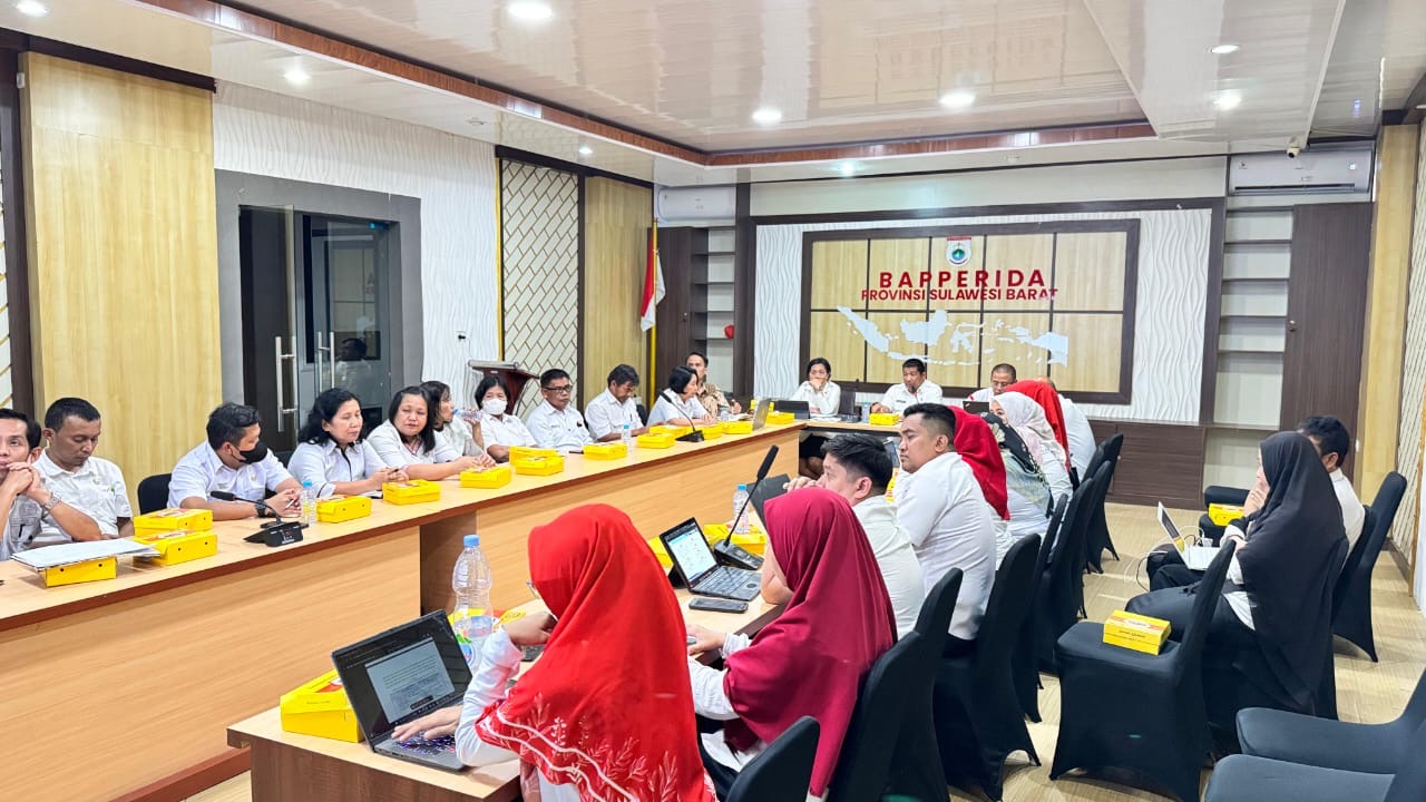 Bapperida Evaluasi Ranperda RPJMD 2025-2029 Kabupaten Mamasa