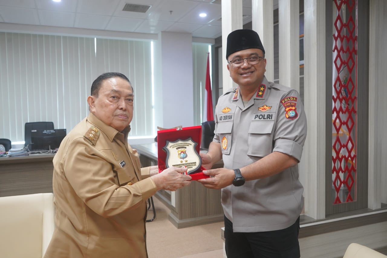 Kapolda Sulbar Irjen Pol. Adi Deriyan Silaturahmi ke Wagub Sulbar