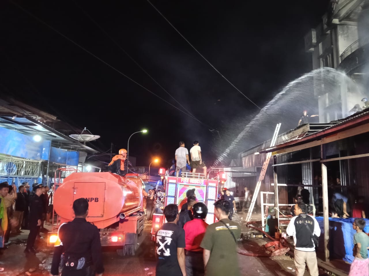 Pusdalops BPBD Terima Laporan Kebakaran di Jalan Mangga