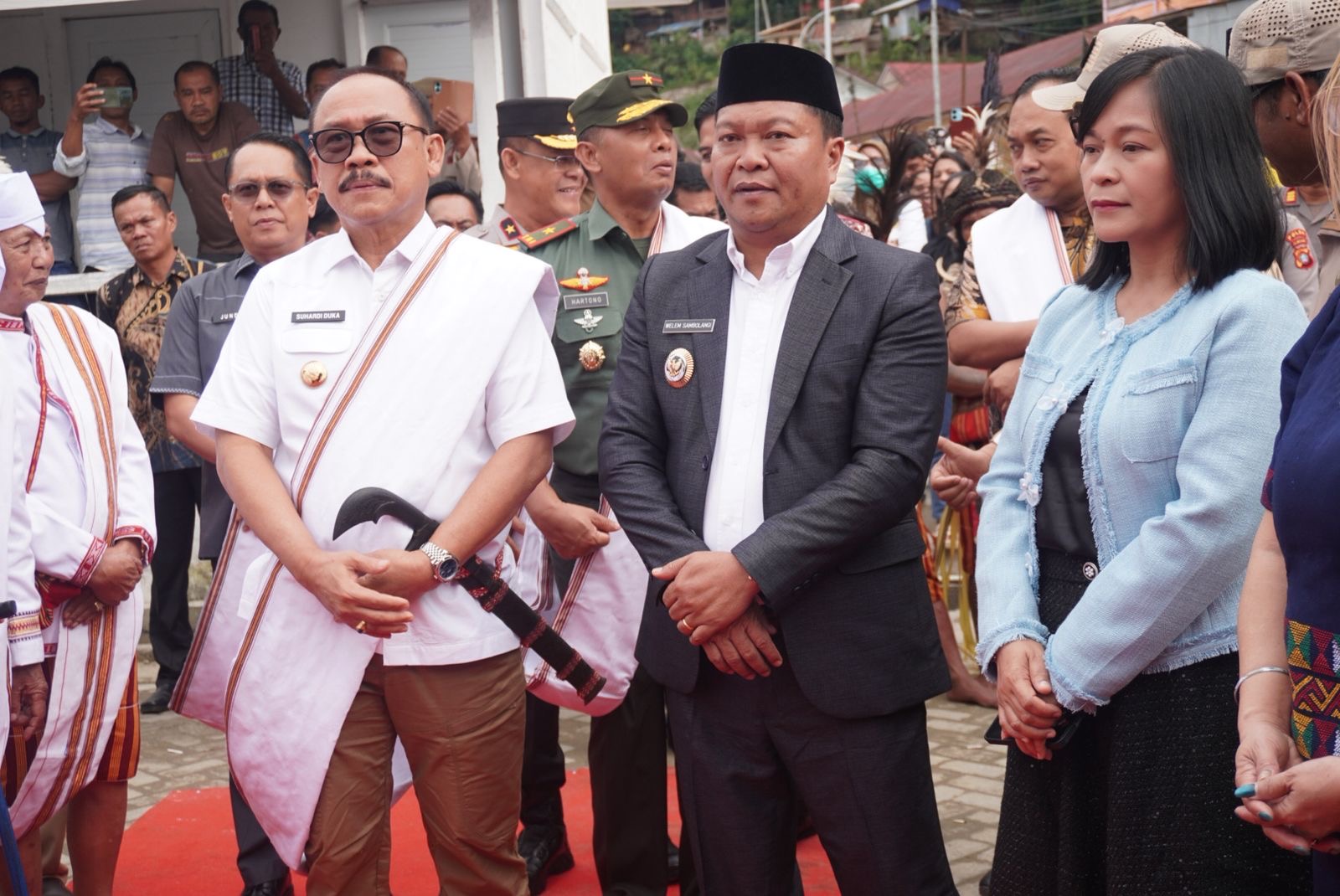 Warga Mamasa Sambut Kunjungan Kerja Gubernur Sulbar